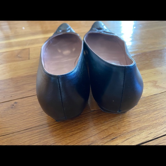 Prada flats w/ box + dust bags - Picture 5 of 10